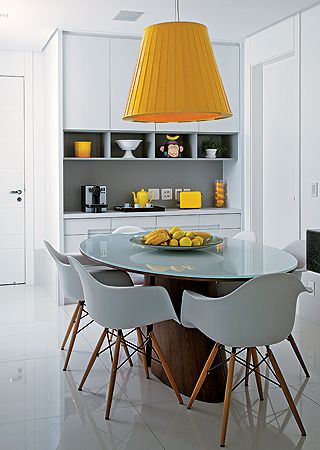 mesa oval modelos Mesa de jantar oval: 16 lindos modelos para você se inspirar!