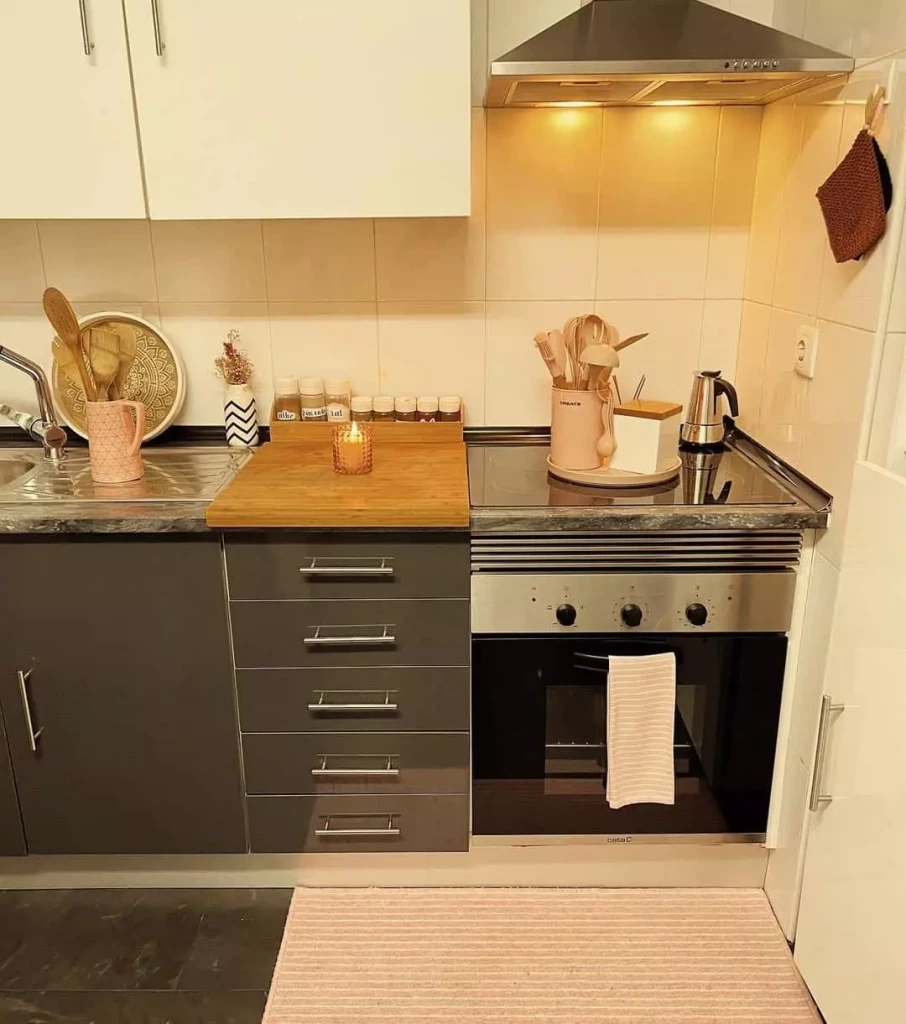cozinha parecer menor 4 5 práticas que fazem sua cozinha parecer menor e desorganizada.