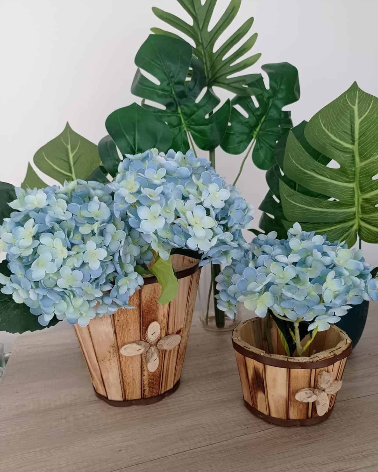 Vaso de madeira: 16 inspirações e dicas para fazer seu próprio vaso para plantas.