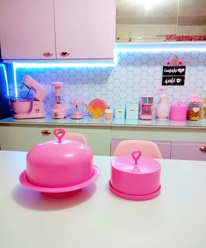 cozinha rosa 3 Cozinha rosa: dicas +15 modelos inspiradores p/ decorar o ambiente.