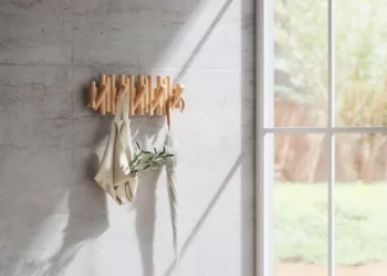 Cabideiro: Como Organizar e Decorar Sua Casa com Estilo e Praticidade