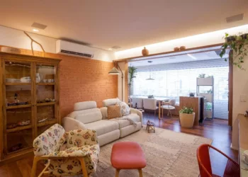 BRASILIDADE DEFINE APÊ DE 98M² ASSINADO POR PATRÍCIA VIEGAS