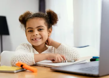 Como Transformar o Espaço de Estudo Infantil em um Ambiente Inspirador