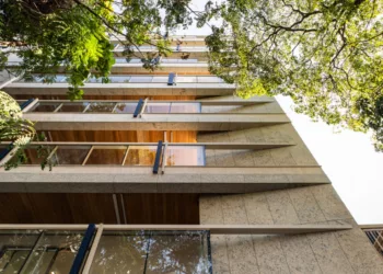 Novo residencial na Lagoa celebra a integração com a paisagem do bairro