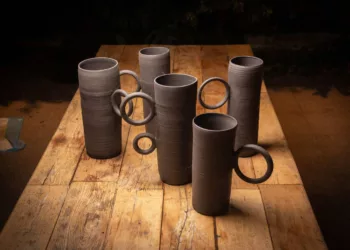 Vasos de Cerâmica: Elegância Artesanal que Transforma Ambientes