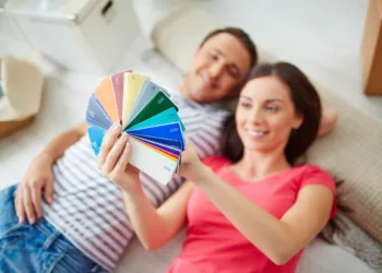 Colorimetria na Decoração: Como as Cores Influenciam Sensações e Transformam Ambientes