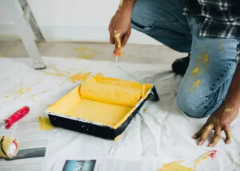 Queda na produção e juros elevados freiam recuperação dos materiais de acabamento