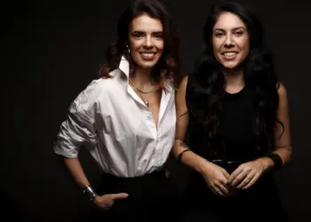 Desde 2018, Lucila Zahran Turqueto e Mariana Orsi seguem formando e atualizando os profissionais do segmento de arquitetura e design de interiores sobre como atuar nas redes sociais para a conquista de novos negócios | Foto: Michelle Moll